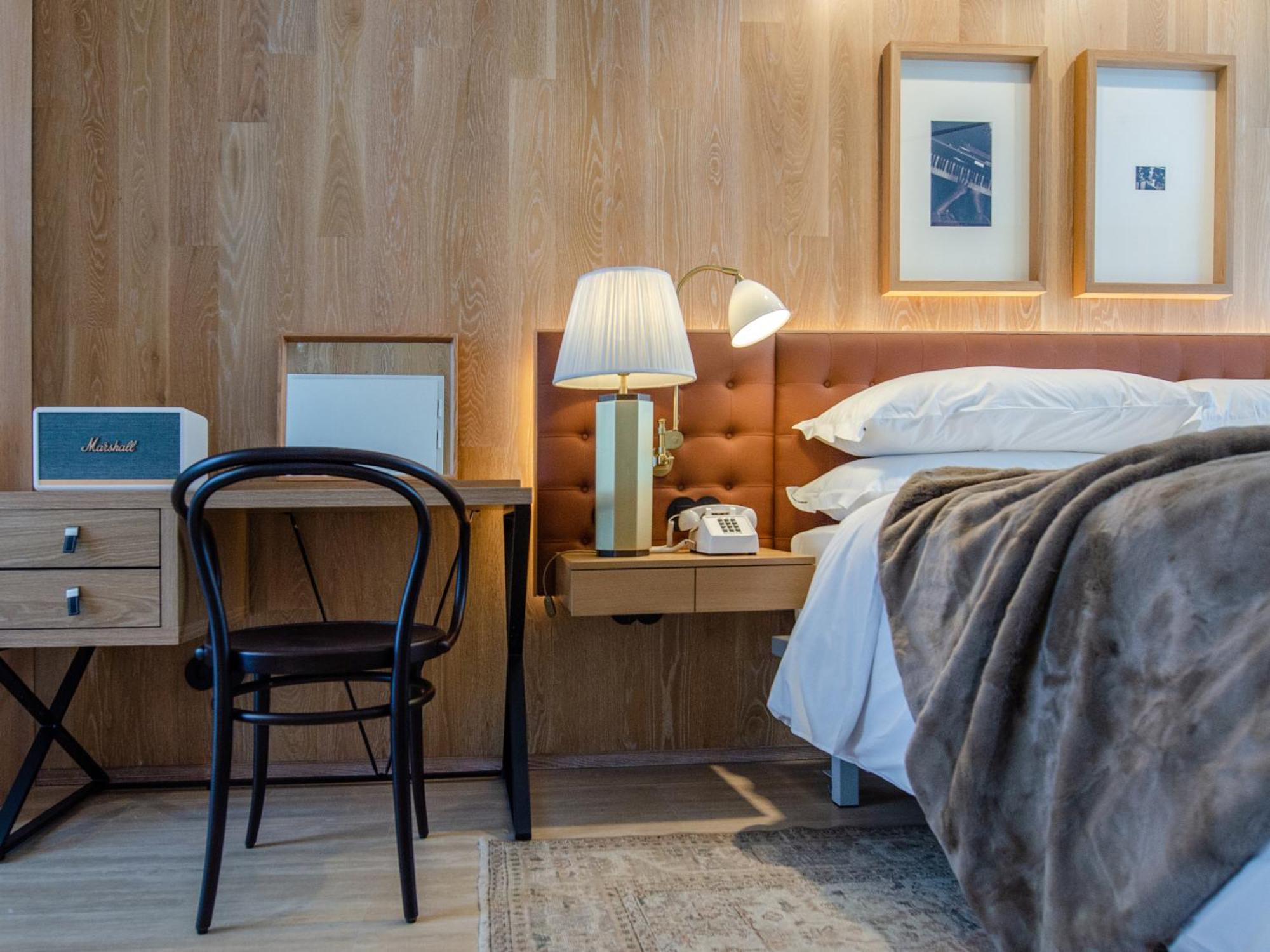 Contemporary Junior Suite,1286159419:JPEG